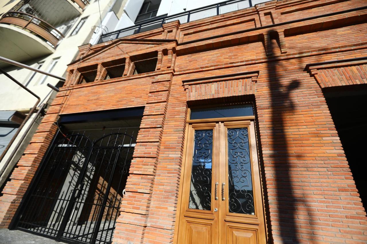 Brick House II Apartment Tbilisi ภายนอก รูปภาพ
